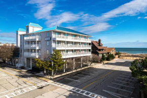 Marylander Condominiums, 90 steps from the beach
